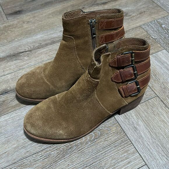 Ugg Volta Booties - Picture 1 of 7